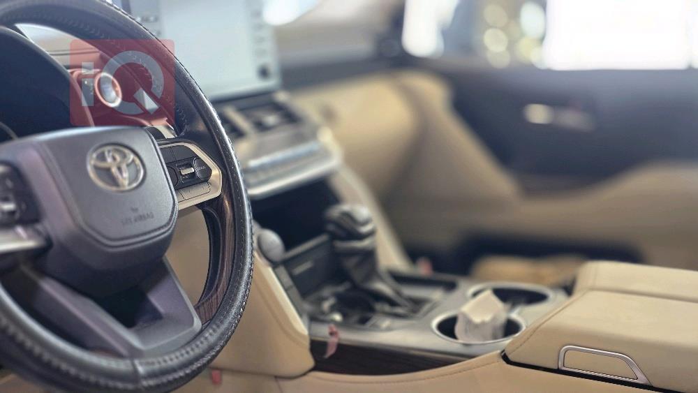 تويوتا لاندكروزر